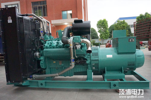 柴油機功率不足會出現哪3個故障現象?