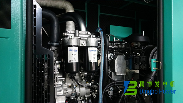 92kW珀金斯靜音發電機組3